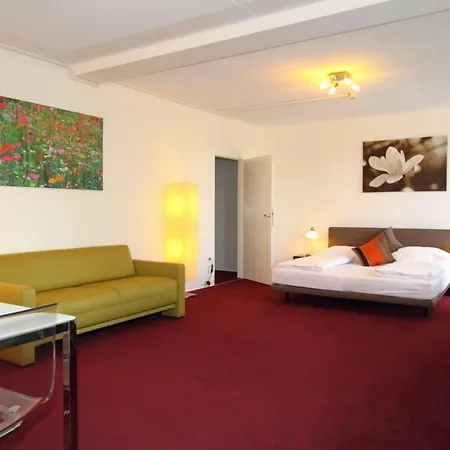 College Garden Hotel Bad Voeslau