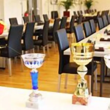 Hotel College Garden 3*