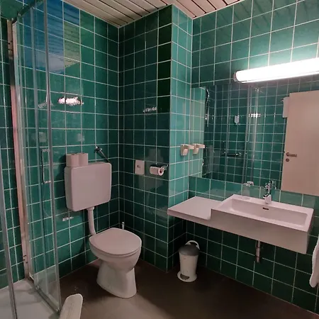 College Garden Отель 3*