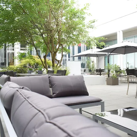 Hotel College Garden