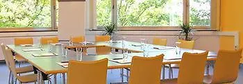 College Garden 3* באד ווסלאו
