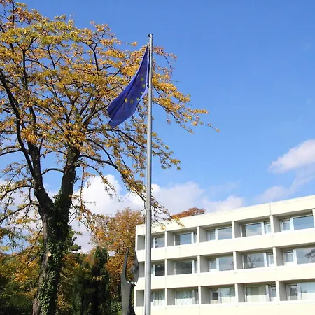 Hotel College Garden
