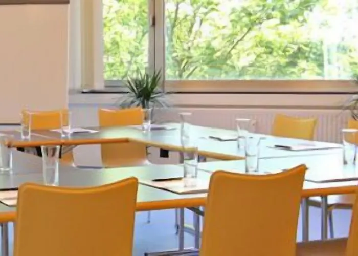 College Garden 3* באד ווסלאו